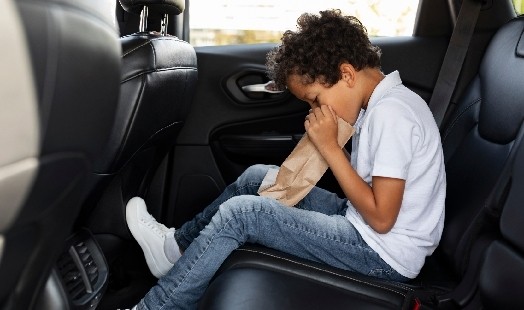 Vomissements, nausées : quels médicaments contre le mal des transports ?