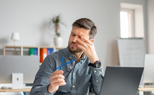 Comprendre et soulager le syndrome de l'œil sec : causes et solutions