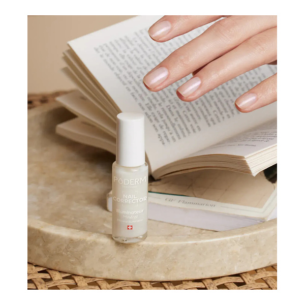 Poderm Nail Corrector Vernis Illuminateur minéral