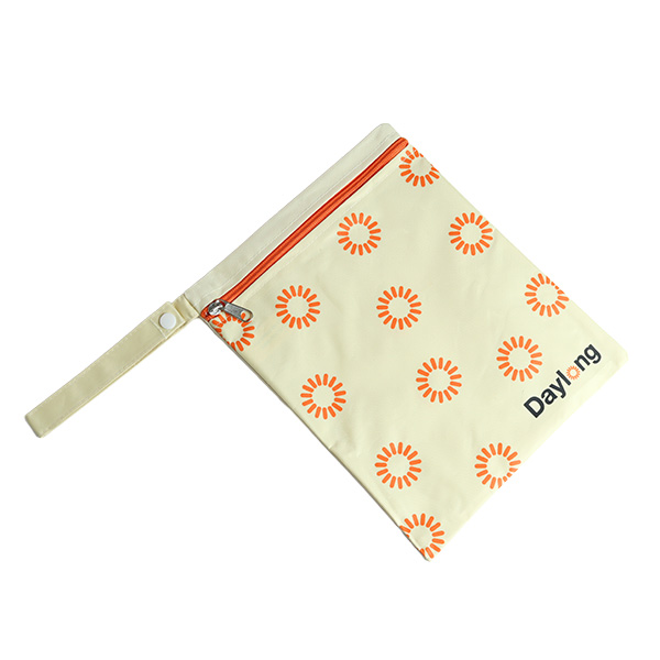 Cadeau : 1 pochette Daylong offerte
