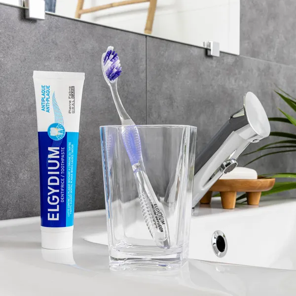 Elgydium Diffusion brosse à dents medium