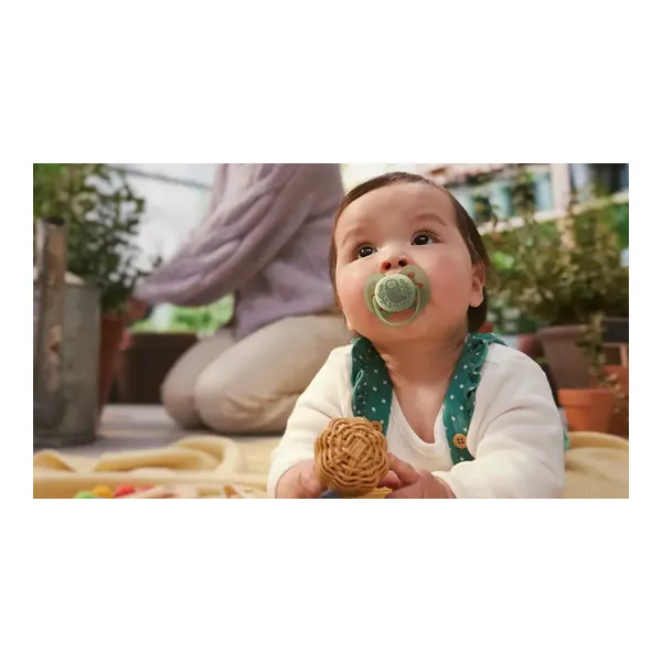Avent Ultra soft sucette symétrique silicone 6-18 mois