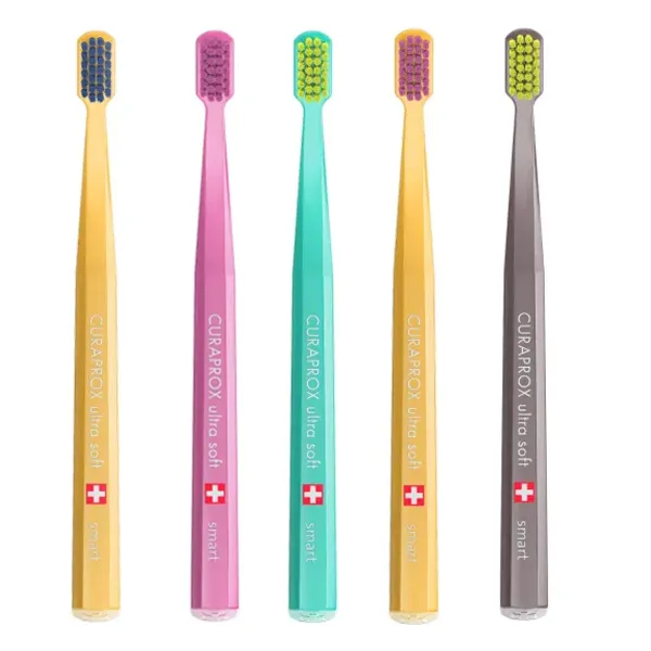 Curaprox Brosse à dents Smart ultra soft