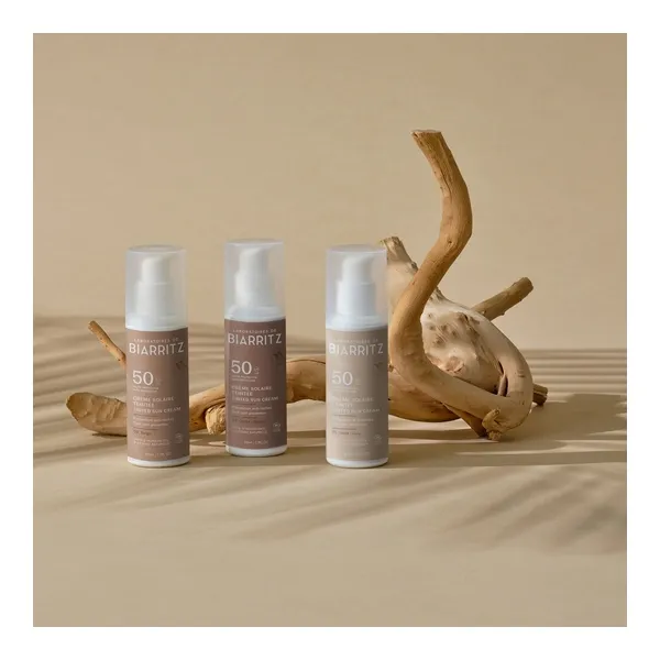 Laboratoires de Biarritz crème solaire teintée bio SPF 50