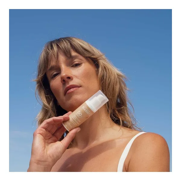 Laboratoires de Biarritz crème solaire teintée bio SPF 50