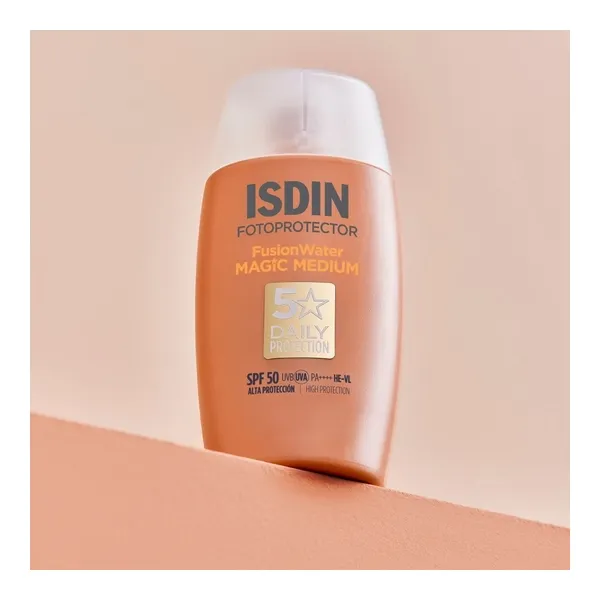 Isdin Crème solaire teintée Fusion Water Magic SPF 50