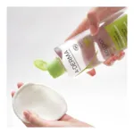 A Derma Biology Eau micellaire dermatologique hydra-nettoyante Bio