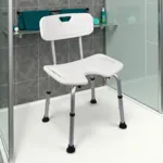 Chaise de douche avec poignées découpées