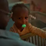 Avent Ultra Air sucette symétrique Nuit +18 mois