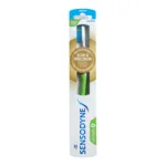 Sensodyne brosse à dents Soin et précision Médium