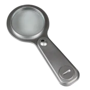 Loupe éclairante lumière LED
